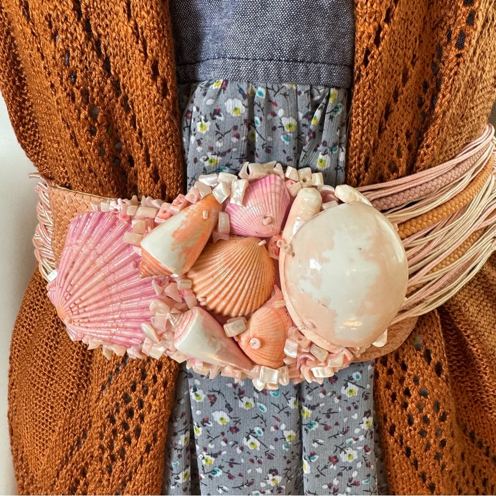 Vintage Shell Belt - Picture 2 of 8